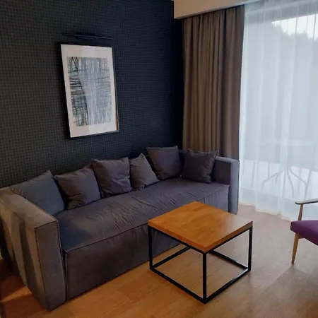 White Baltin Apartman Mielenko